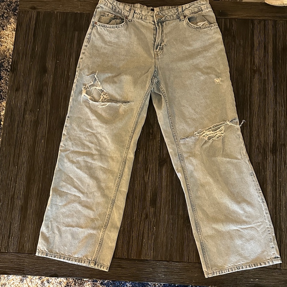 Distressed Light Blue Jeans